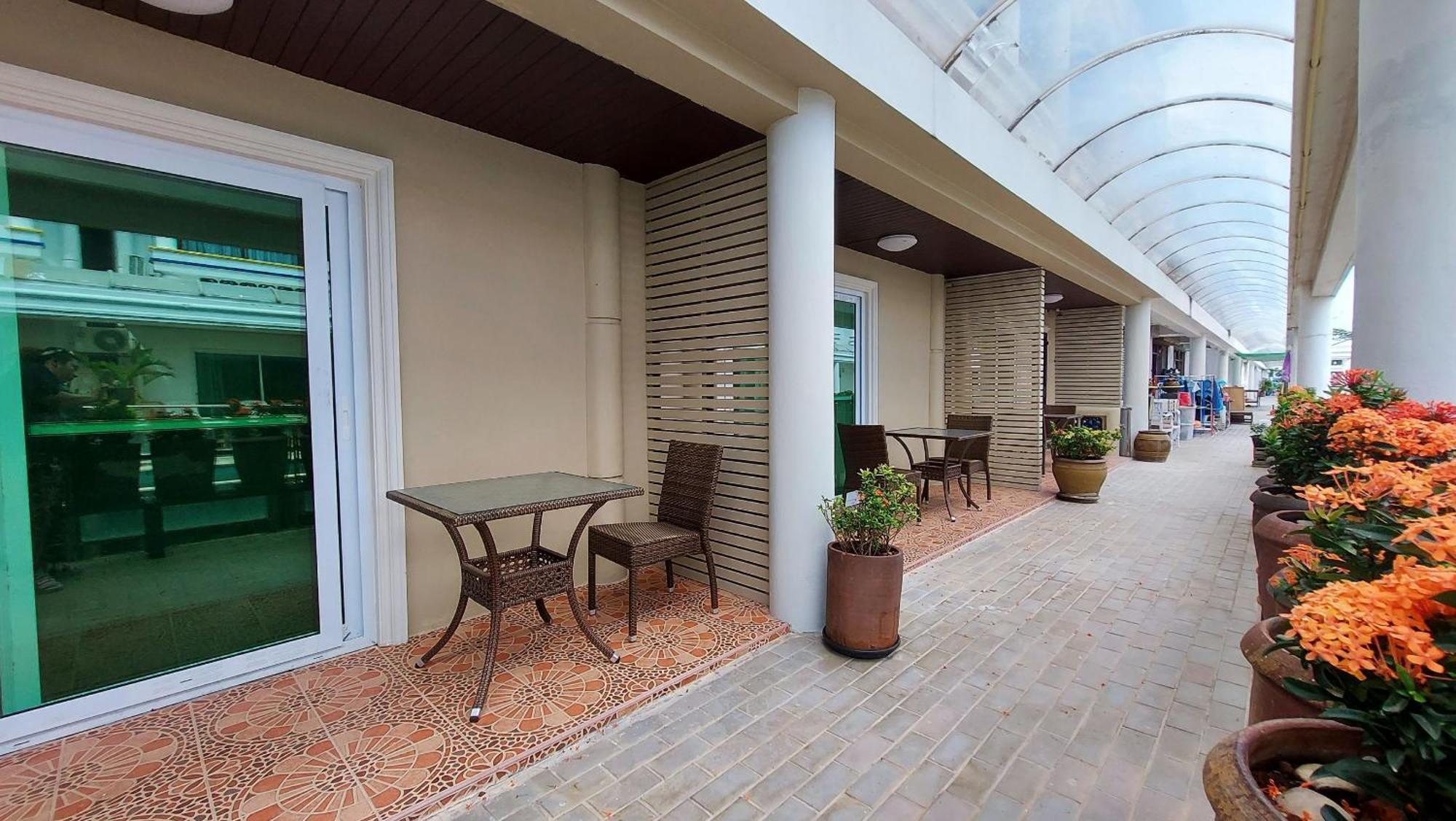 Sawasdee Apartment Patong 외부 사진