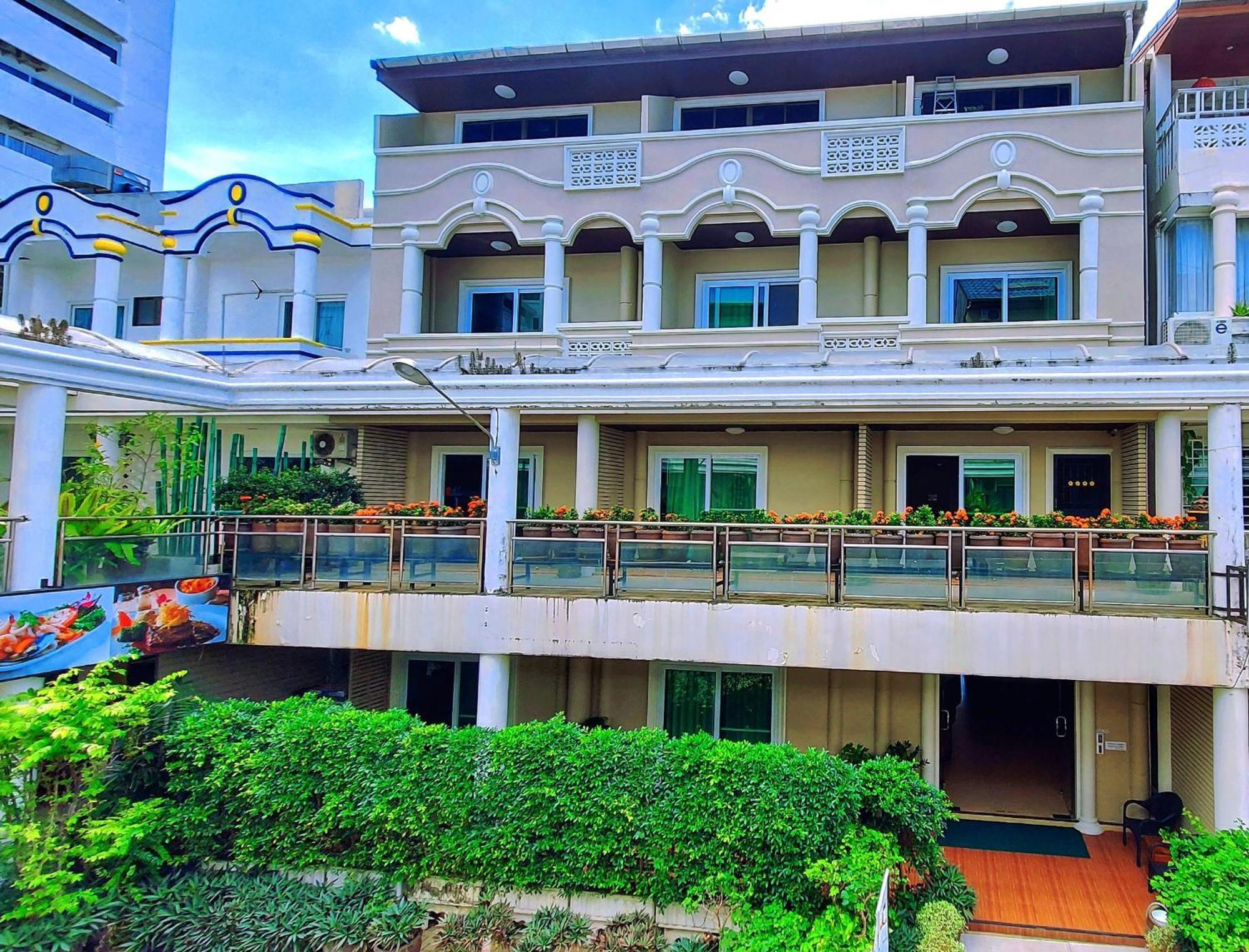 Sawasdee Apartment Patong 외부 사진
